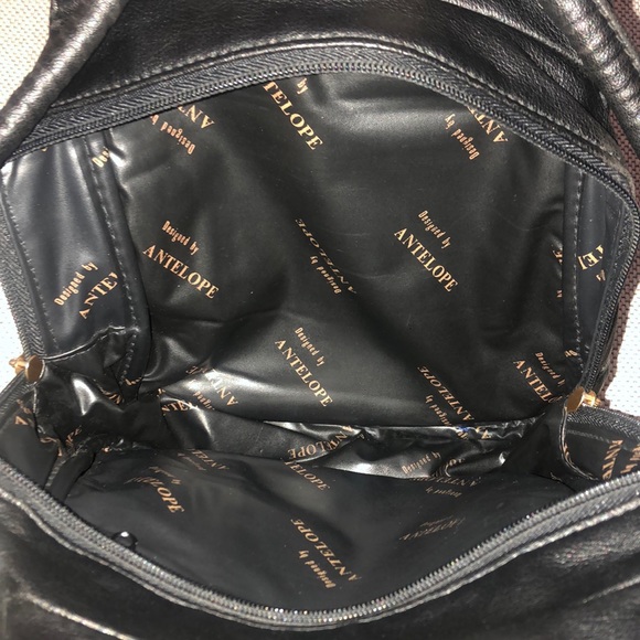 Vintage leather backpack purse - Picture 5 of 11